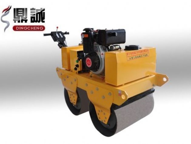 點擊查看詳細(xì)信息<br>標(biāo)題：手扶式雙鋼輪壓路機(jī)（標(biāo)準(zhǔn)） 閱讀次數(shù)：12404